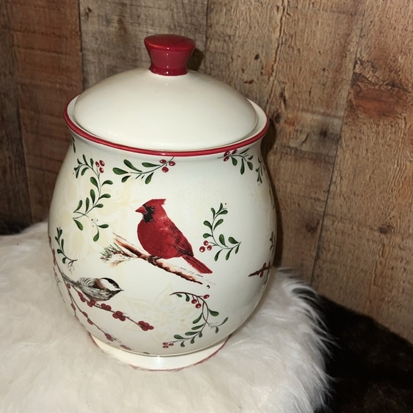 Retired Better Homes and Garden Cardinal Cookie Jar - Picture 10 of 10